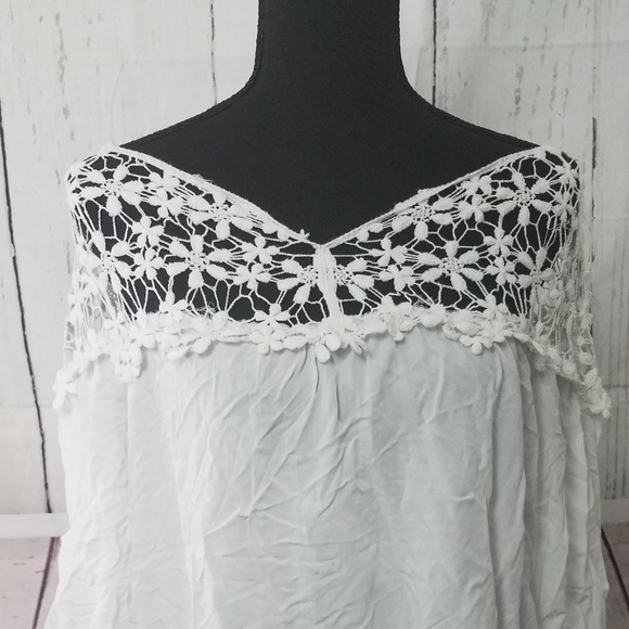 love J Tops - 2/$5 Love J White Blouse Floral